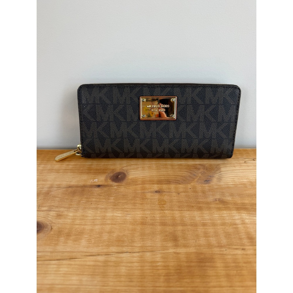 Michael Kors Jet Set Brown Logo Continental Wallet Zip Around MK 32F1GJ6E7B